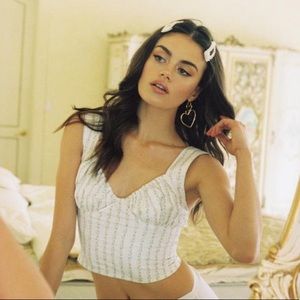 Bridgette Top paper daisy